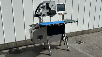 Espera ES5000 checkweger met boven- en onderetiketteermachine