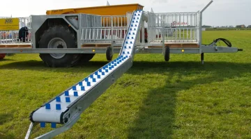 Transportera i przenośnikido zbiorów nowy