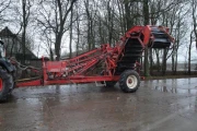Dewulf carrot harvester wortelrooier (14)