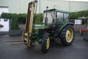 John Deere met fronthefmast (3)