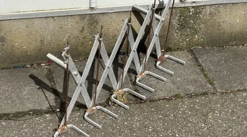 Auerbach Harmonica spacing fork for pot handling