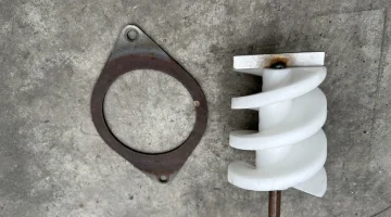 Several used drills and drilling plates for Javo potting machines