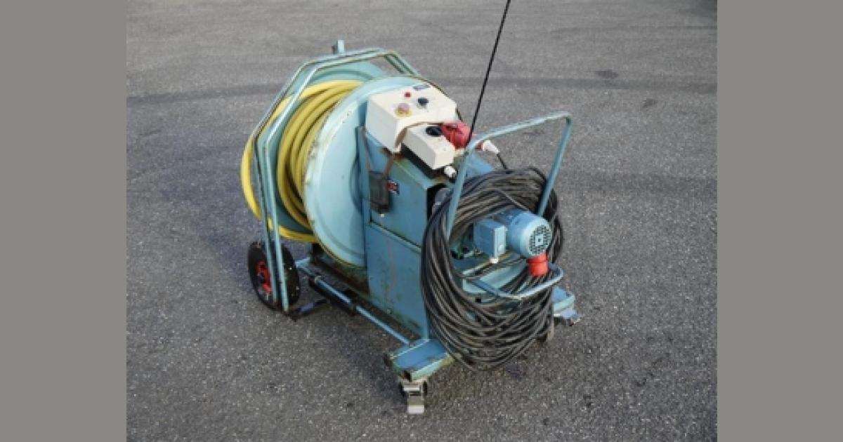 Remote control for hose reel 