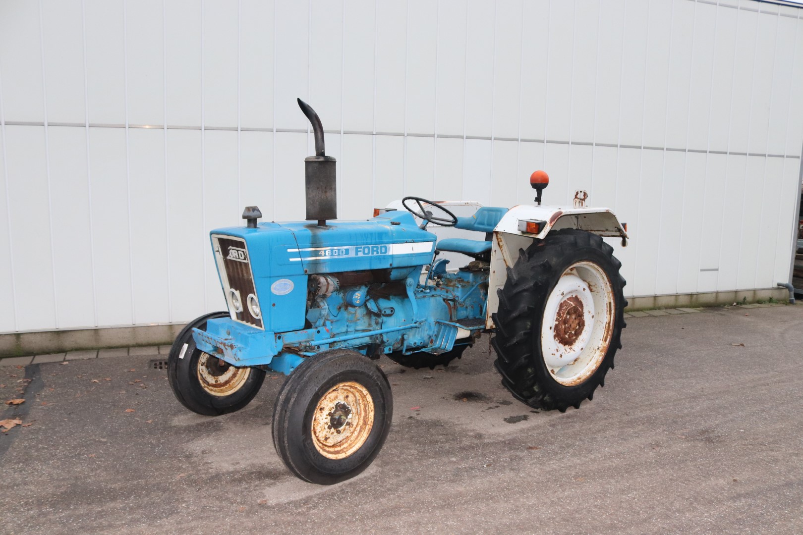 Ford 4600 Tractor • Duijndam Machines