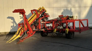 Halmec póréhagyma betakarító gép