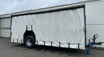 Przyczepa do zbioru 8 palet bez hamulców
