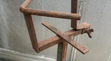 Прихватки Javo регулируемые, внутренний диаметр 8-14 см.