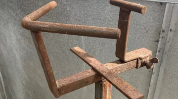 Прихватки Javo регулируемые, внутренний диаметр 8-14 см.