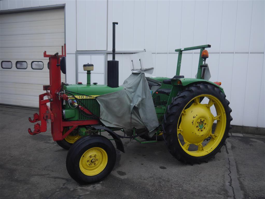 Tractor John Deere 1030 • Duijndam Machines