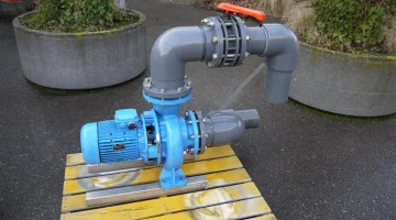 Водяной насос Johnson pump 5,5 кВт с двигателем 380 вольт
