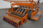 Regero planting machine/transplanter image 1
