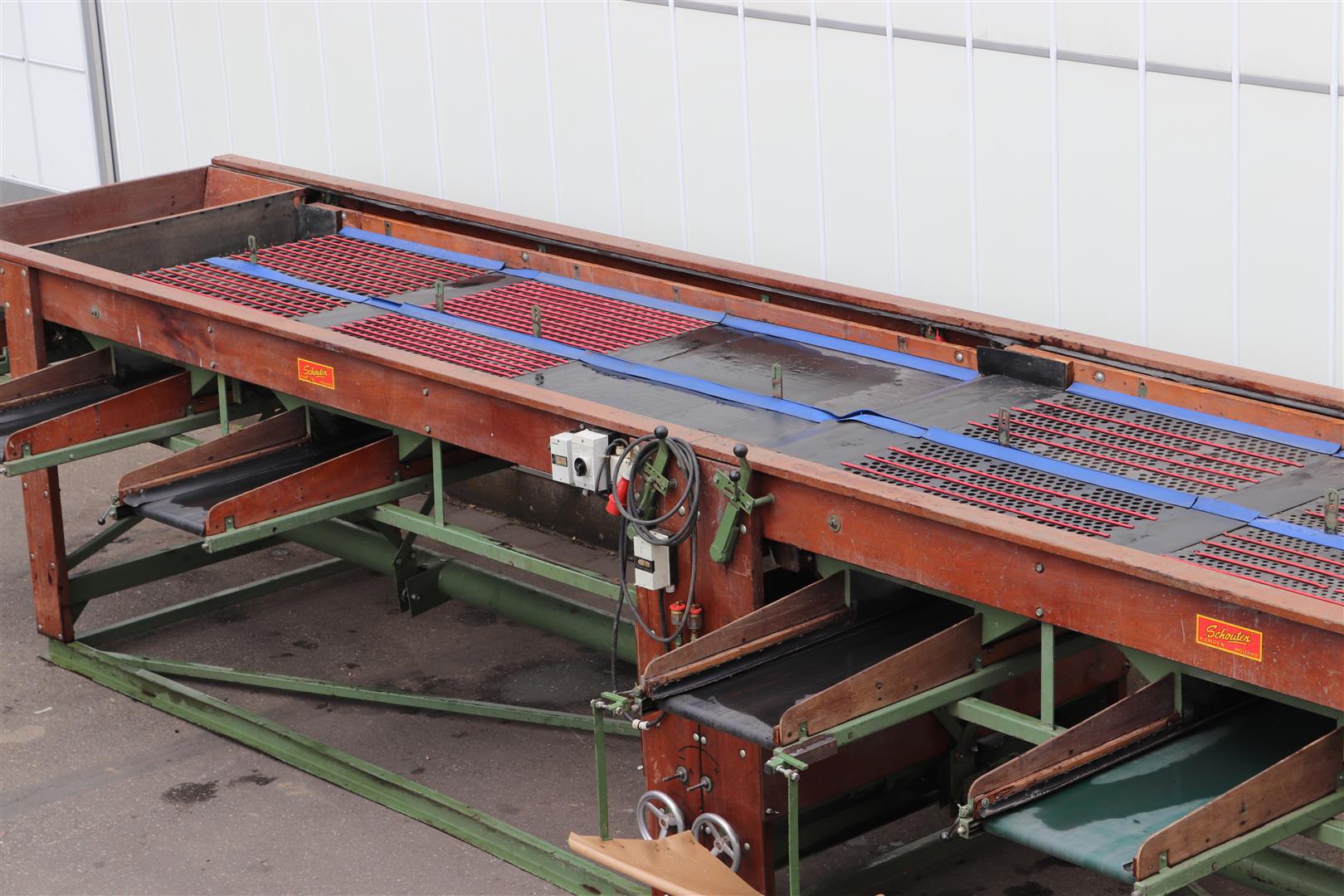 Schouten Sorting Machine For Brussel Sprouts, Bulbs, Onion • Duijndam ...